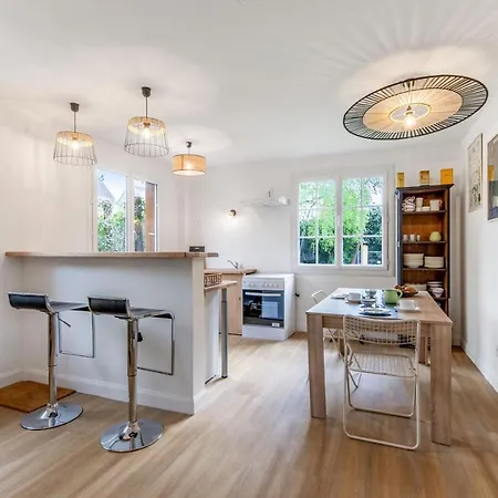 Le 11 * Merlerault-le-Pin